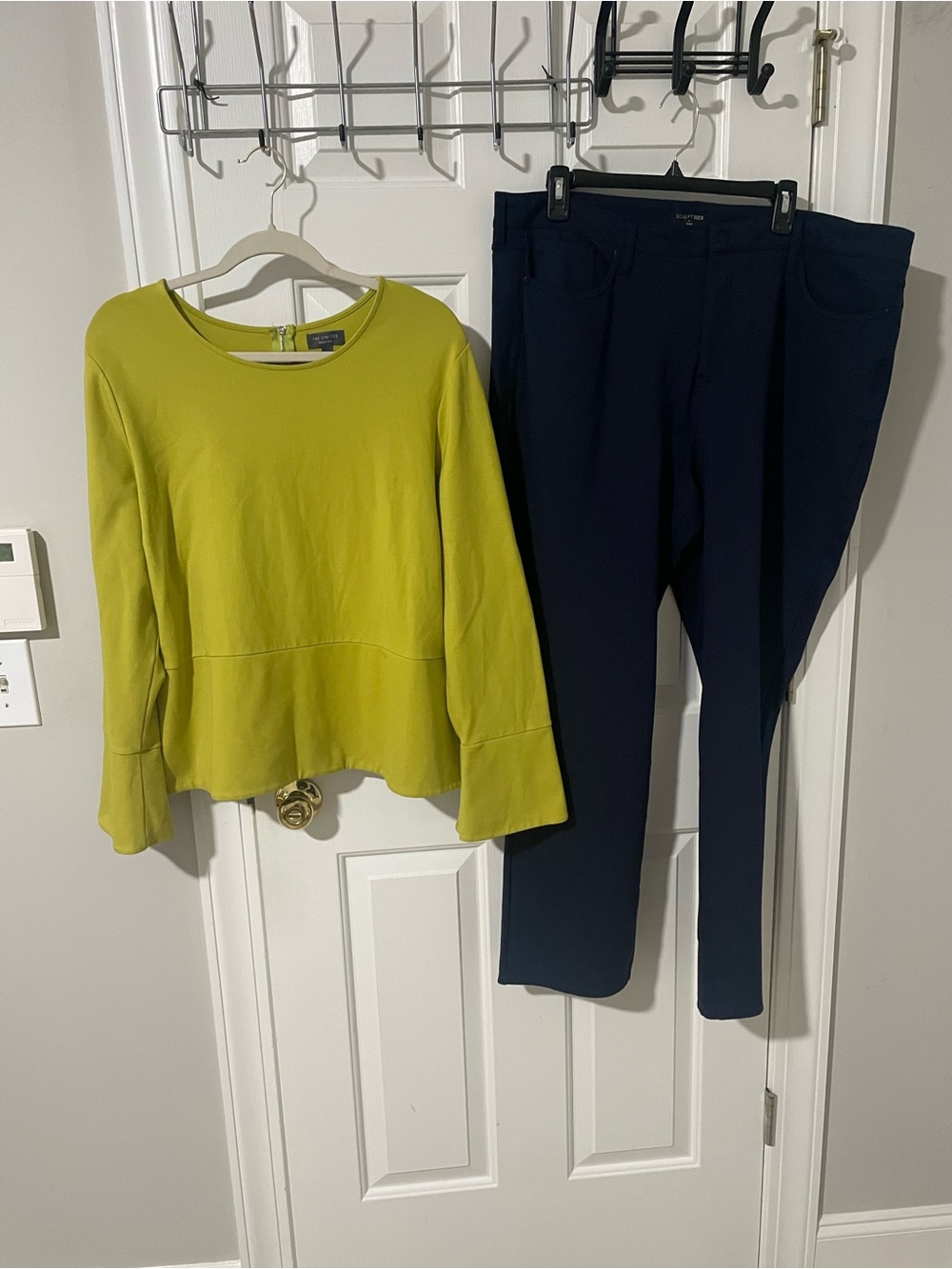 Women's Lime Green Long-Sleeve Peplum Top 1x sculpther 1x pants navy